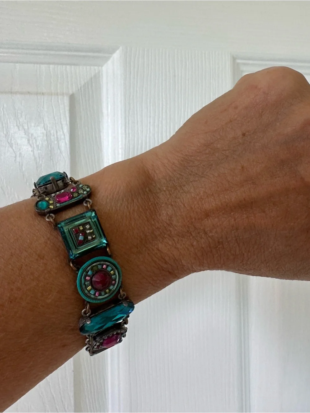 Turquoise and Fuchsia Crystal Link Bracelet – Designer-Style Accent